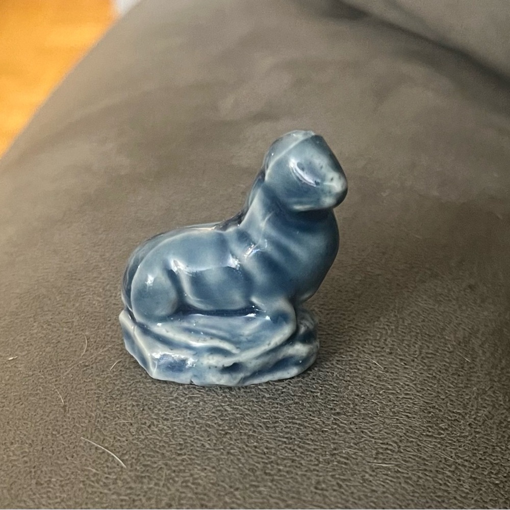 Vintage Red Rose Tea Blue Seal Wade Whimsy porcelain figurine